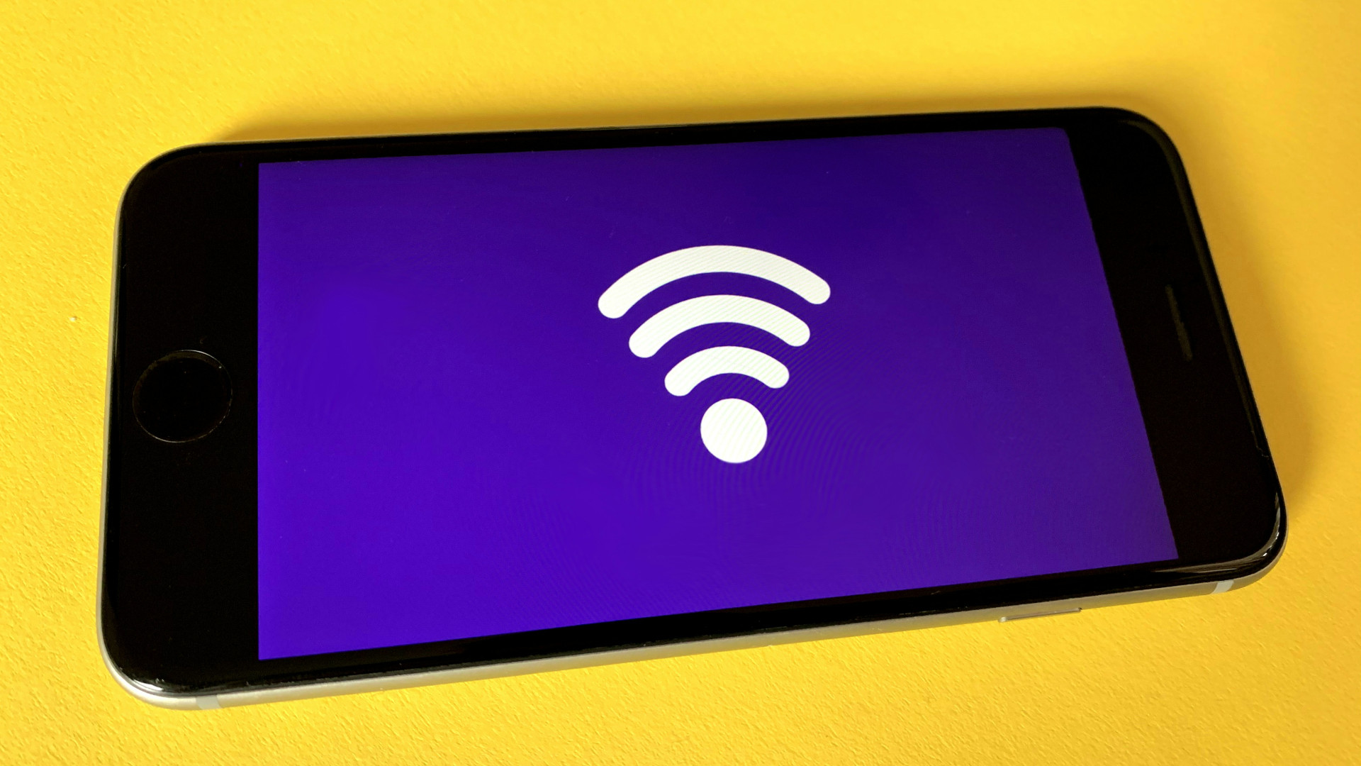 Pourquoi choisir un installateur de wifi professionnel pour votre réseau ?